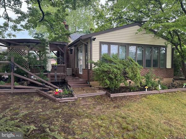 2181 SPRINGHOUSE LN, Aston, PA 19014
