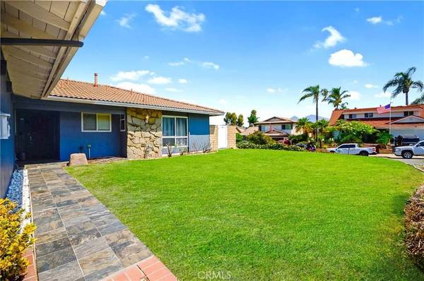 25251 Hartog ST, Laguna Hills, CA 92653