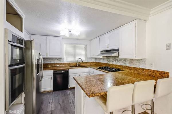 25251 Hartog ST, Laguna Hills, CA 92653