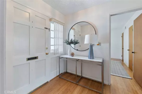 637 Darrell ST, Costa Mesa, CA 92627