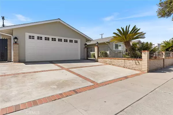 637 Darrell ST, Costa Mesa, CA 92627