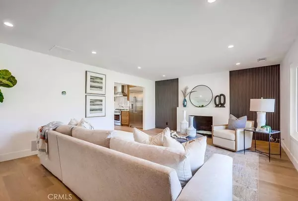 2027 Kornat DR, Costa Mesa, CA 92626