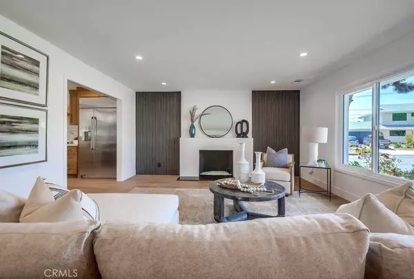 2027 Kornat DR, Costa Mesa, CA 92626