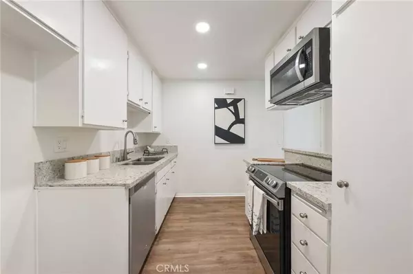 1634 Iowa ST #B, Costa Mesa, CA 92626