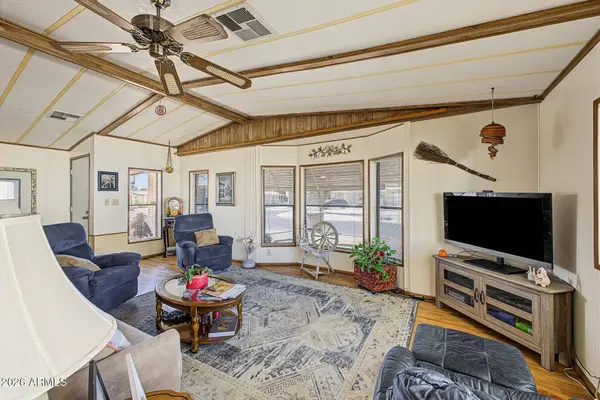 519 S 83RD Way, Mesa, AZ 85208