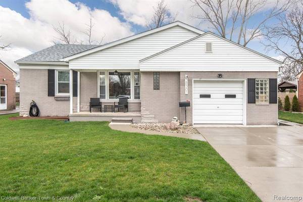 28301 URSULINE Street, St. Clair Shores, MI 48081