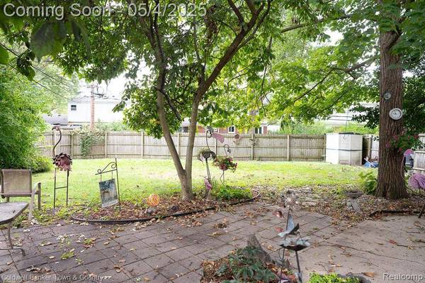 30445 JEANINE Street, Livonia, MI 48152