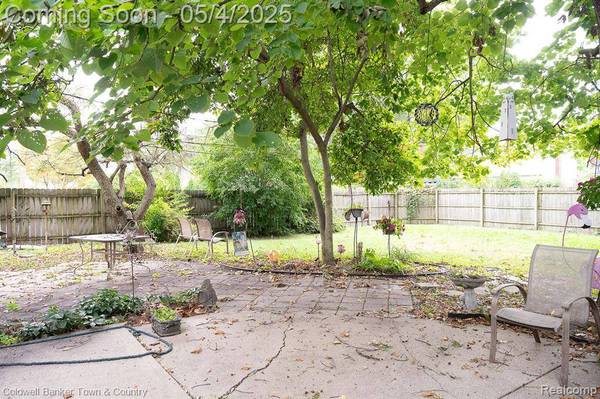 30445 JEANINE Street, Livonia, MI 48152