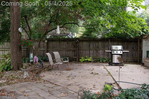 30445 JEANINE Street, Livonia, MI 48152