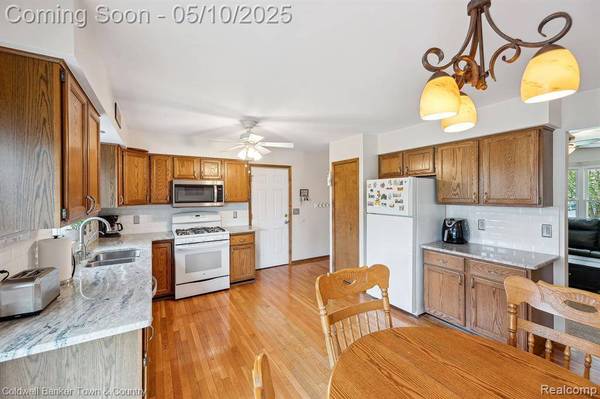 9361 SUMMERLAND Drive, Northfield Twp, MI 48189