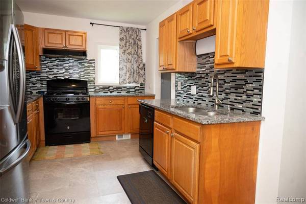 2525 Eastlawn Street, Ypsilanti, MI 48197