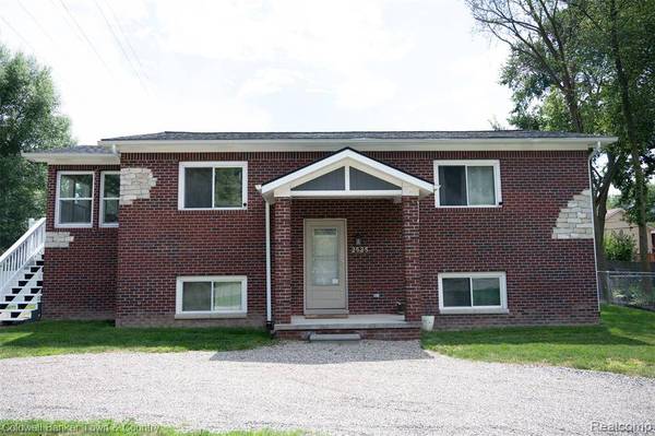 2525 Eastlawn Street, Ypsilanti, MI 48197