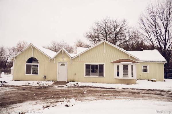 1733 WESTWOOD DR, Troy, MI 48083