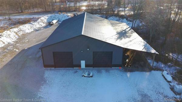 1777 E North Territorial RD, Whitmore Lake, MI 48189