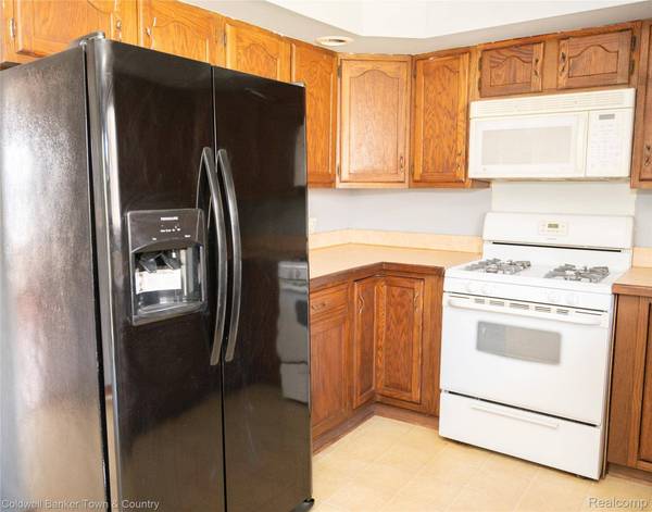 4111 Merritt RD, Ypsilanti, MI 48197