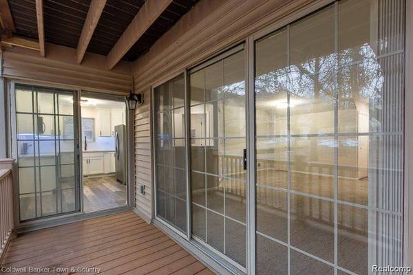 716 S Milford RD, Milford Village, MI 48381