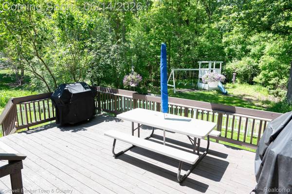 9120 Lakewood DR, Northfield Township, MI 48189
