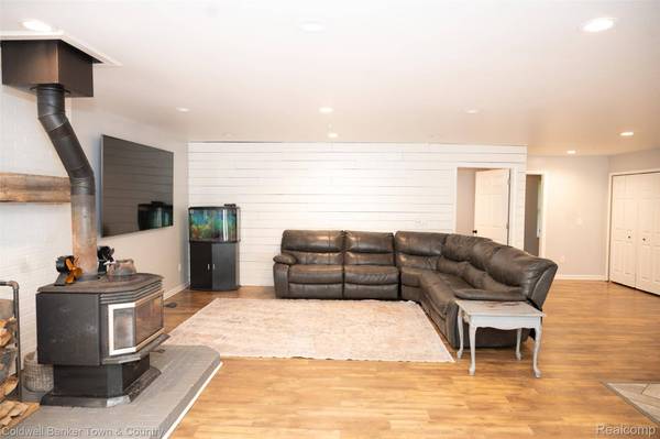 6150 Fleming RD, Cohoctah Township, MI 48836