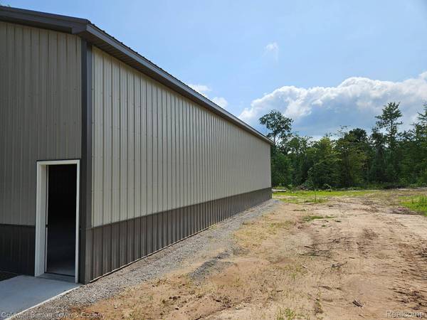 7795 Lakeside DR, Plainfield Township, MI 48739