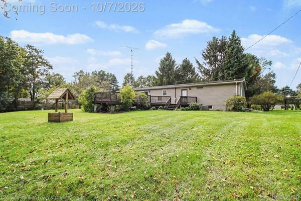 7575 Chilson RD, Hamburg Township, MI 48169