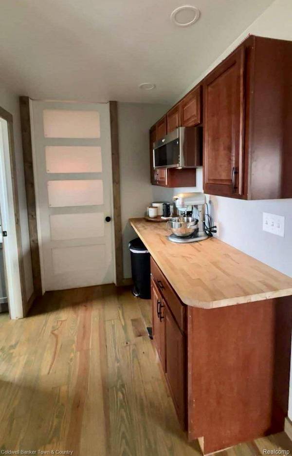 4402 Watson RD, Carleton, MI 48117