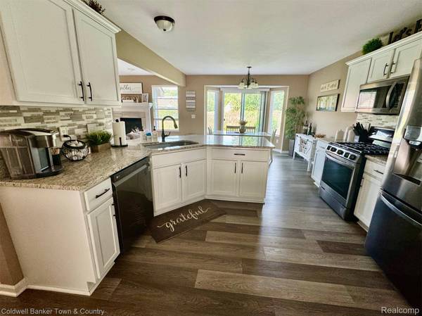 19723 Granger DR, Brownstown Charter Township, MI 48174