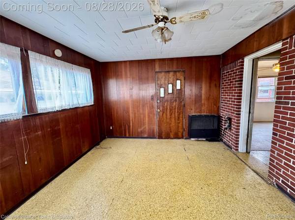 16080 Hanfor AVE, Allen Park, MI 48101