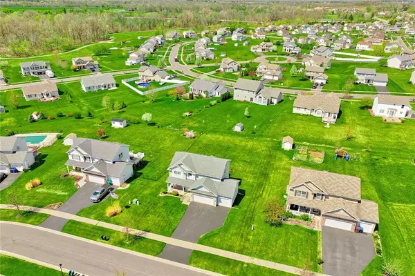 56 Haywards Heath, West Henrietta, NY 14586