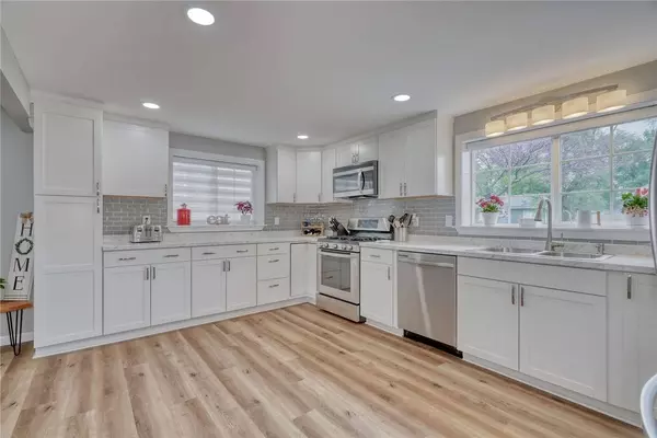 356 Wildbriar RD, Rochester, NY 14623