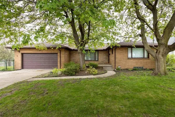 152 Lake AVE, Lancaster, NY 14086