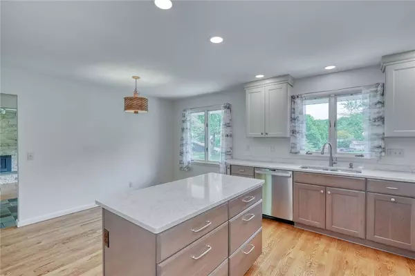 770 Van Voorhis AVE, Rochester, NY 14617