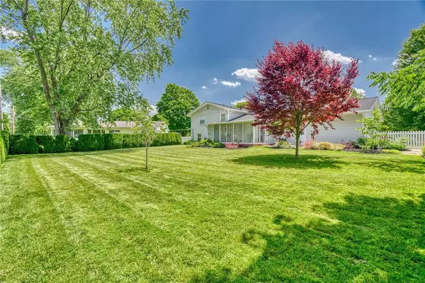 53 Eileen DR, Rochester, NY 14616