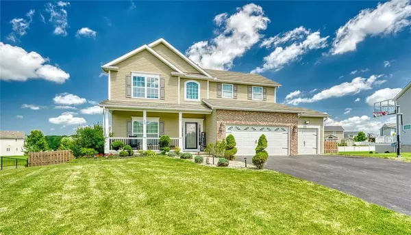 28 Blaydon Loop, West Henrietta, NY 14586