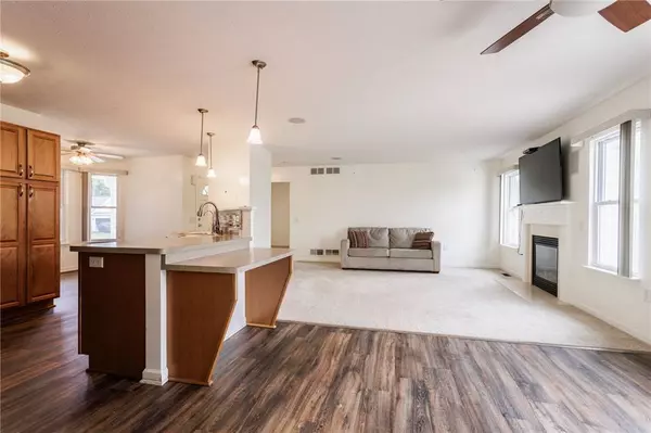 204 Westcombe PARK, West Henrietta, NY 14586