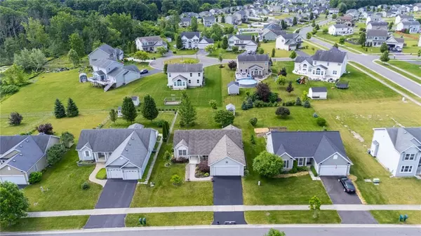 204 Westcombe PARK, West Henrietta, NY 14586