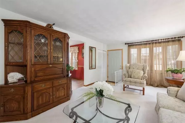 73 Judith DR, Cheektowaga, NY 14227