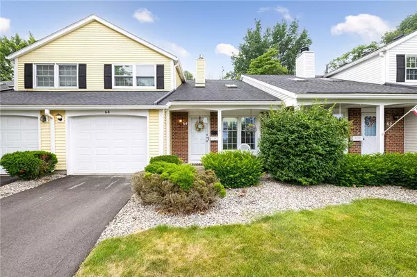 64 Old Stone LN, Rochester, NY 14615