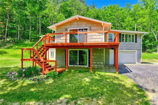5308 Alpine DR, Honeoye, NY 14471