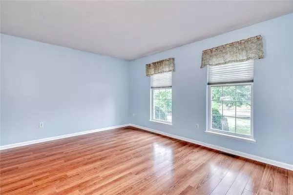 23 Sothery PL, Rochester, NY 14624
