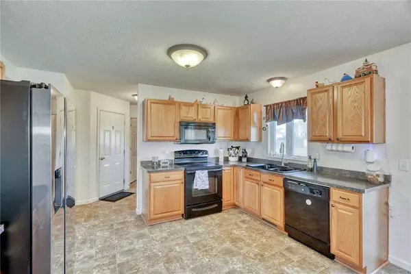 123 Longton PL, West Henrietta, NY 14586