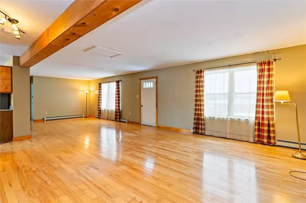 7625 Hallock RD, Bloomfield, NY 14469