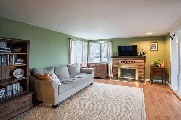 2446 Browncroft BLVD, Rochester, NY 14625