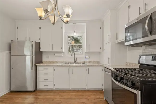 69 Chippendale RD, Rochester, NY 14616