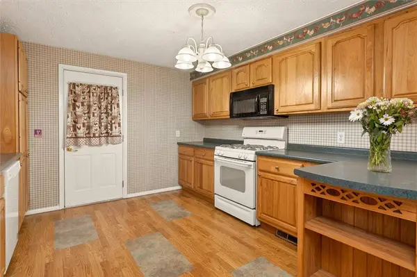 110 Colonnade DR, Rochester, NY 14623