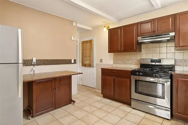 157 Hollybrook RD, Rochester, NY 14623