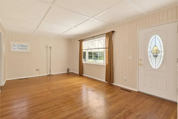157 Hollybrook RD, Rochester, NY 14623