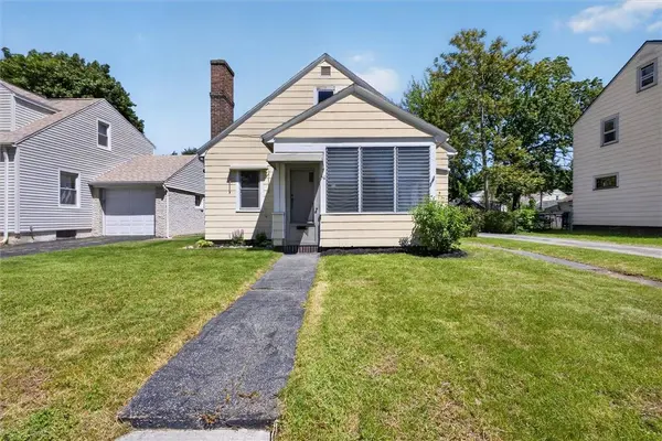 56 Langford RD, Rochester, NY 14615