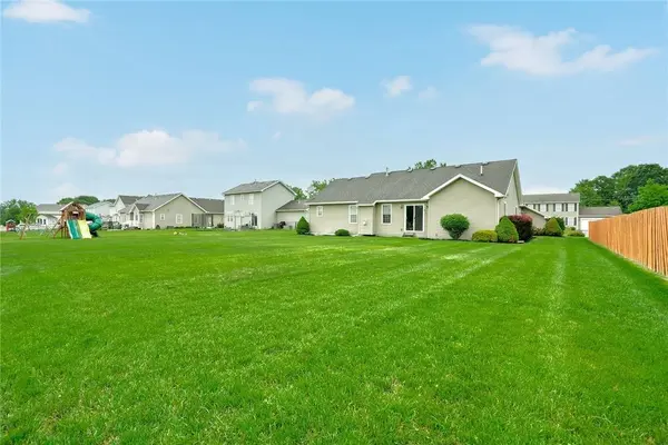 82 Harrogate XING, West Henrietta, NY 14586
