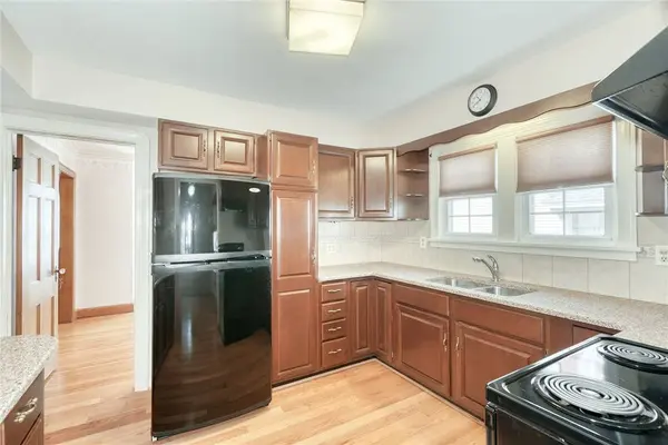 136 Hoover RD, Rochester, NY 14617