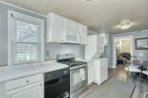 135 Doncaster RD, Rochester, NY 14623